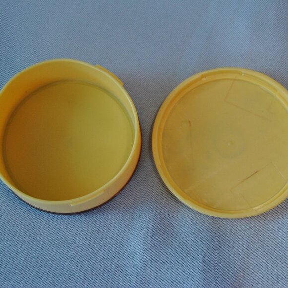 Keebler Fudge Shoppe Vintage Cookie Container (2004) - Picture 4 of 5